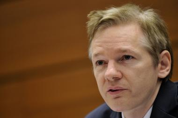 Assange'o išdavimas Švedijai prilygsta "grupiniam išžaginimui"