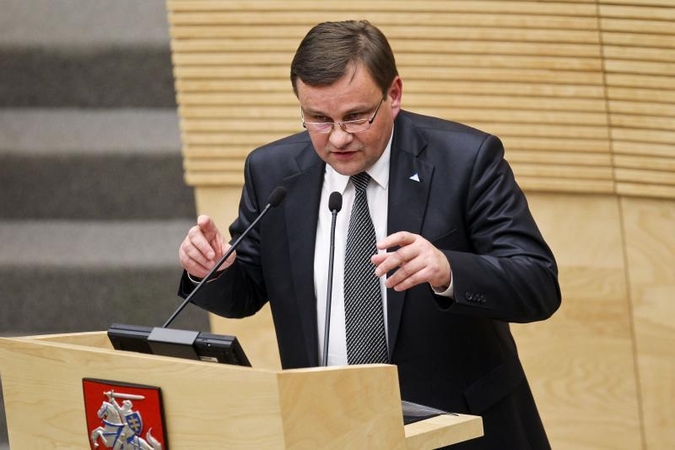 V. Gedvilas: ministras dėl egzamino palengvinimo jautė didelį spaudimą