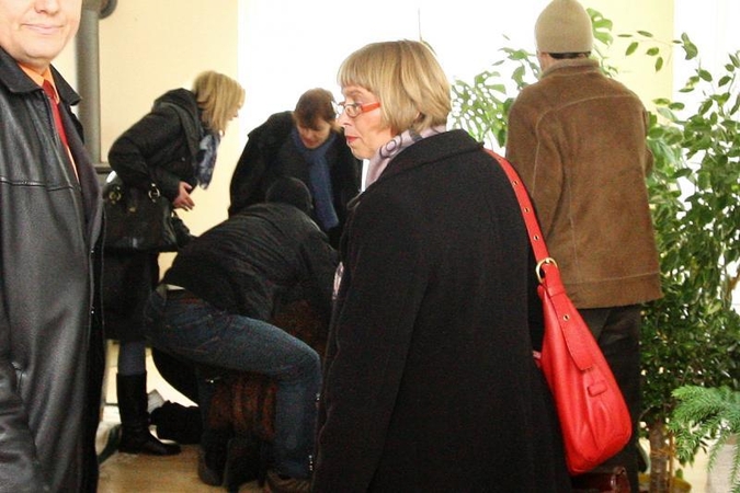 Dėl trukdymo antstolei A.Skučienė ir Kedžiai stos prieš teismą