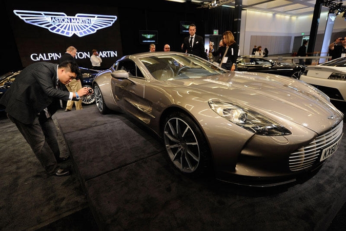 Turi „Aston Martin One-77“? Tai nereiškia, kad esi puikus vairuotojas