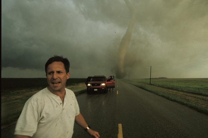 Amerikiečiai nufilmavo, kas vyksta tornado viduje