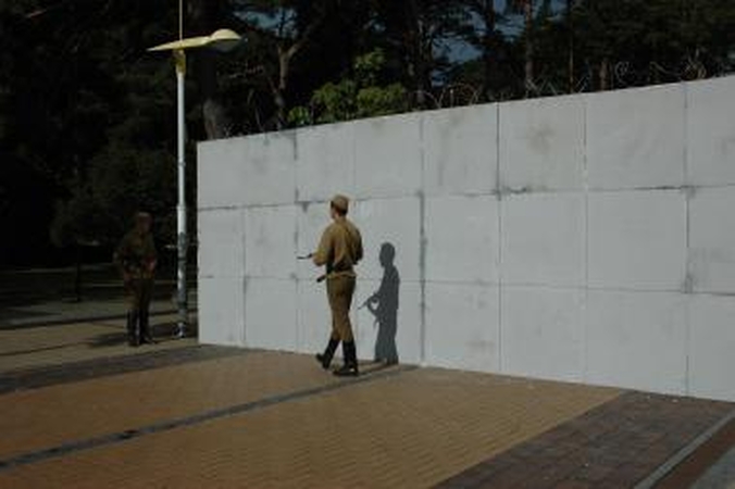 Palangoje iškilo "geležinė uždanga"