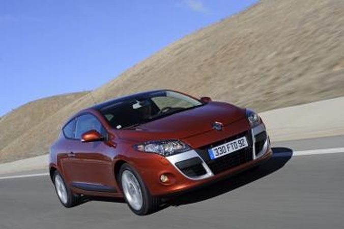 "Renault" ruošiasi gaminti mažą krosoverį