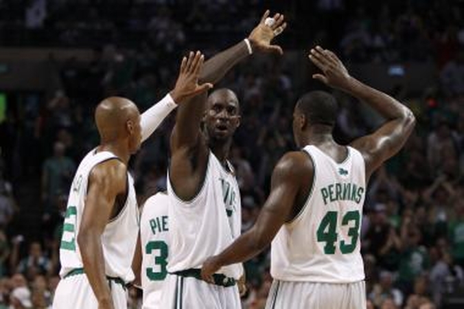 „Celtics“ nuo NBA čempionų titulo skiria viena pergalė