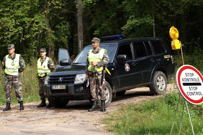 Kaunietė pasieniečius apdalijo keiksmažodžiais