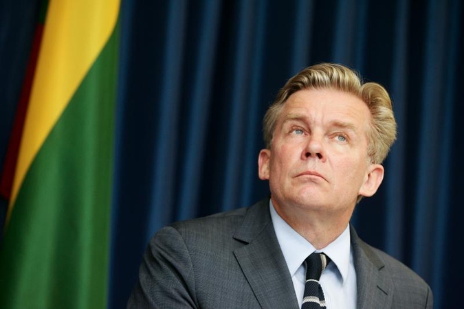 URM pareikalavo atšaukti prievolę dėl privačių deklaracijų