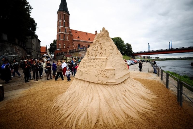 Kaune  vėl   karaliauja   Hanzos  šventė