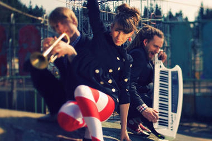 „Brassbastardz Synthezatorium“ su D.Starinskaite kyla iš pogrindžio 