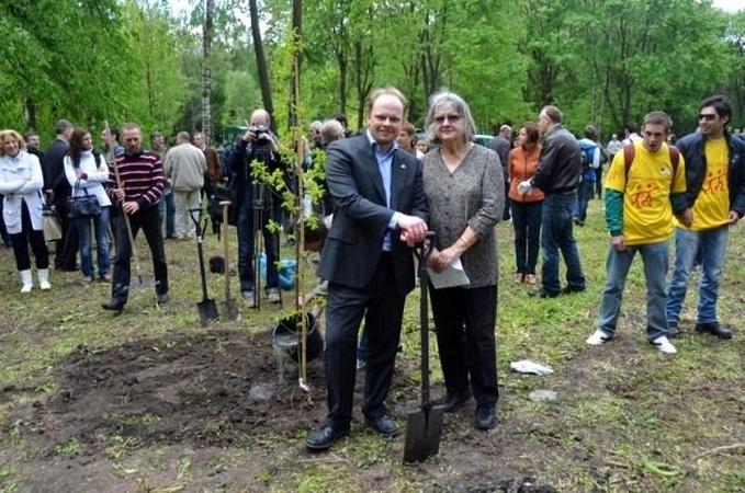 Botanikos sode kauniečiai vėl sodins ąžuolus