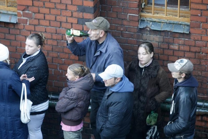350 litų - iš tiek pabandė pagyventi socialinių pašalpų dalytoja 