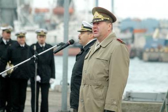 Kariuomenės vadas darbe turėtų pasirodyti gegužę