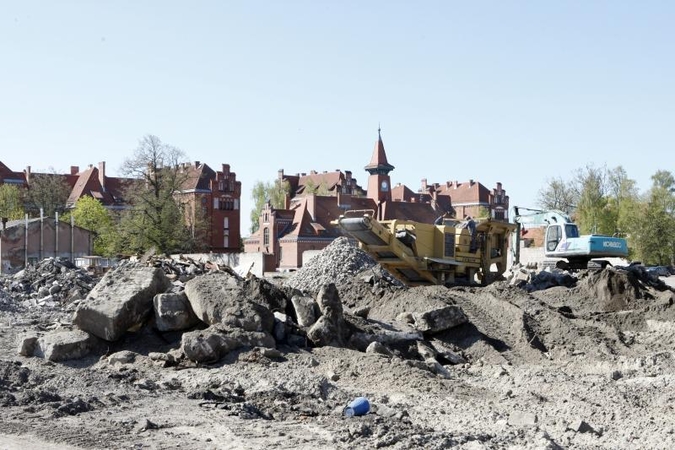 Senųjų Klaipėdos gyventojų vardai - į pamatus įmūrytuose antkapiuose