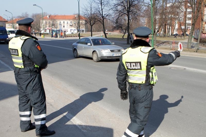 Per penkerius metus tarnybą gali palikti per 60 proc. policininkų