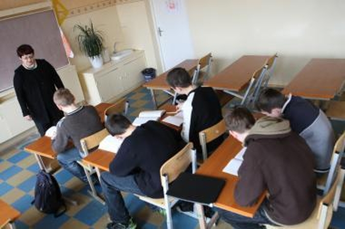 Uostamiesčio pedagogams sulyginti priedai
