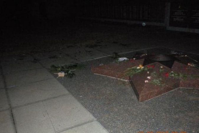Klaipėdoje policijos patruliai sulaikė karių kapų niekintojus