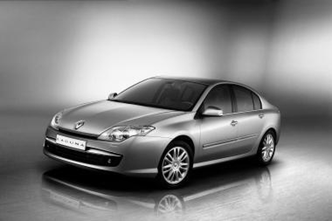 „Renault“ ruošiasi atsisveikinti su „Laguna“? 