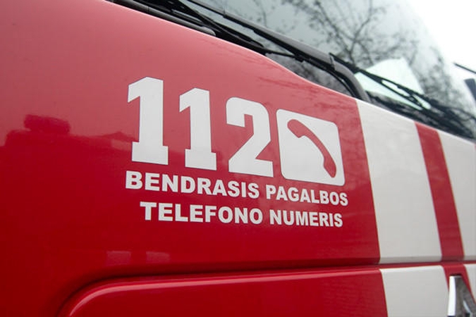 Specialiąsias tarnybas šokdinusiai moteriai gresia baudžiamoji atsakomybė