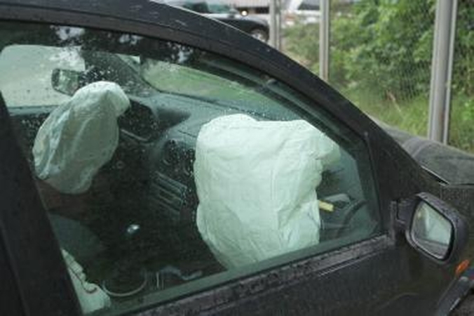 Kaune vagys vėl įniko į automobilių oro pagalves