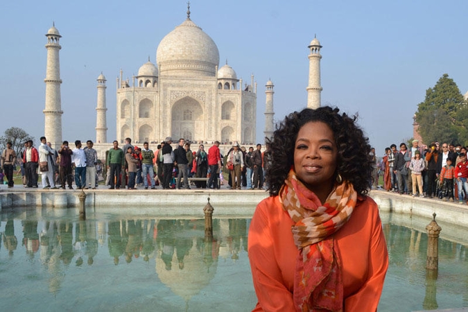 Laidų vedėjos O.Winfrey apsauginiai Indijoje susimušė su žurnalistais