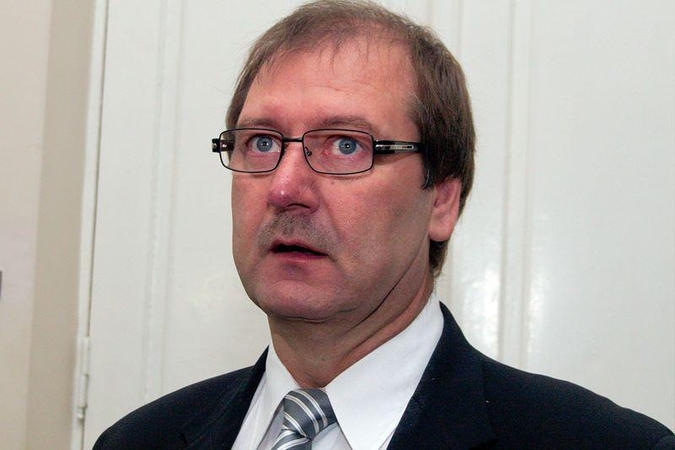 V.Uspaskichas neigia, kad jo įmonė galėtų perimti „Dujotekanos“ verslą