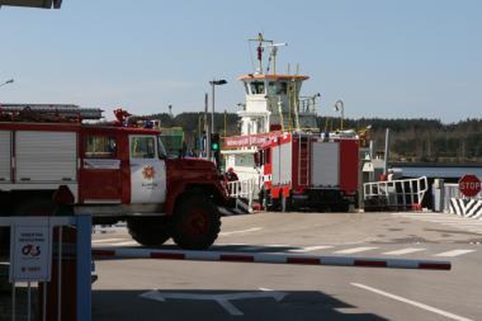 Smiltynėje degė miškas