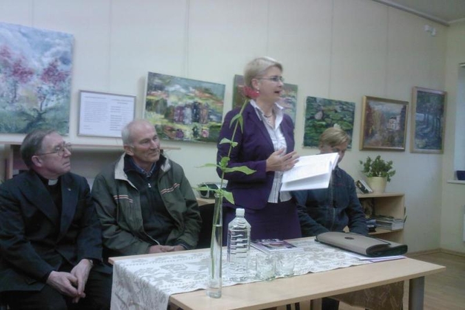 N.Venckienės knygos pristatymas sulaukė dar vienos nesėkmės