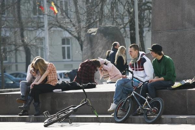 Savaitgalis bus šiltas, džiugins 10 laipsnių šiluma