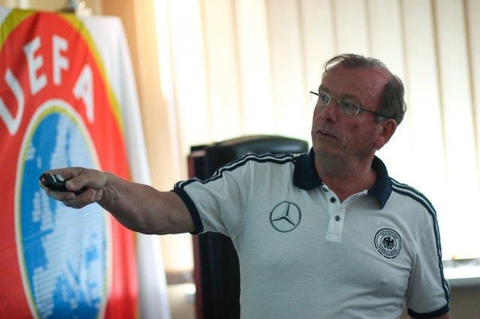 Futbolo specialistai iš Vokietijos lietuviams komplimentų negailėjo