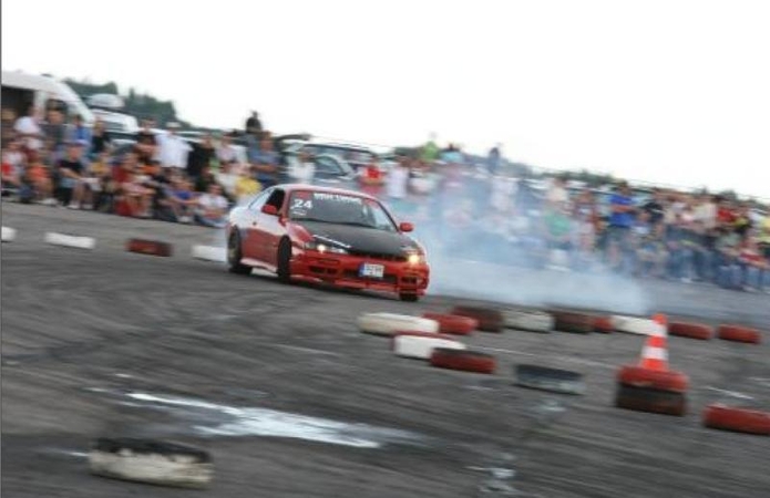 Šeštadienį paaiškės 2011 metų „Drifto karalius“