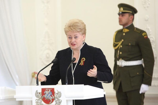 D.Grybauskaitė:valstybė - tai karūna, kurią pelnyti reikia pastangomis