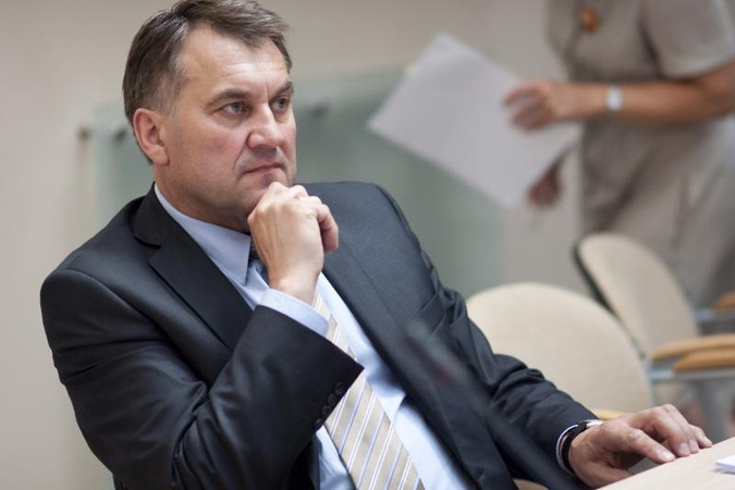 Kauno socdemai: A. Navakauskas mes pirštinę O. Leiputei?