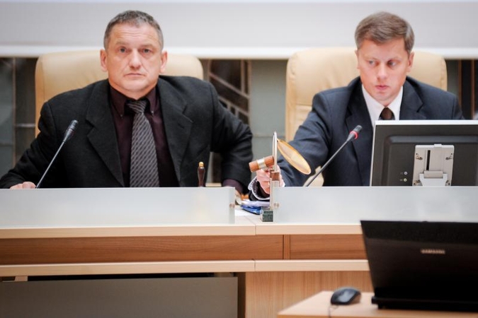 Kas kelia įtampą miesto valdžioje?
