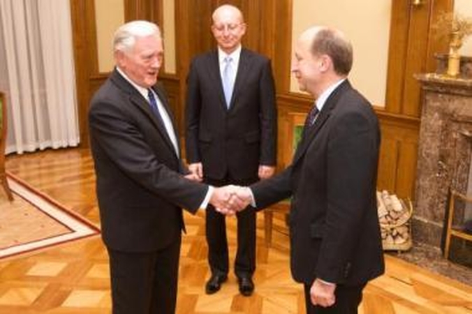 Valstybės vadovai saugomi akyliau