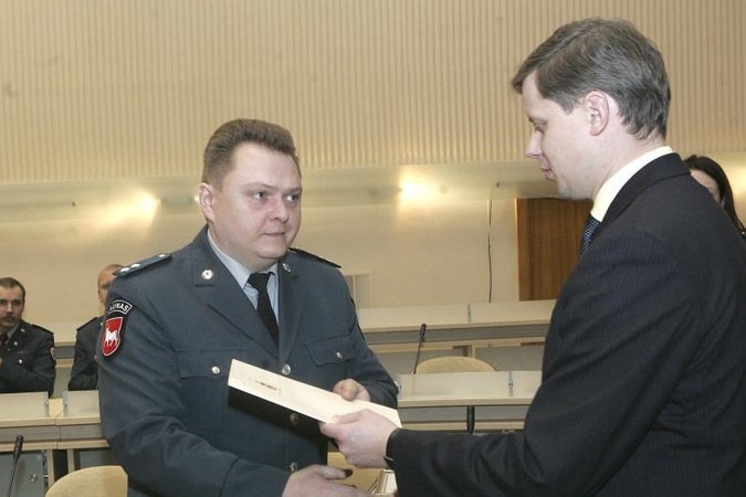 Ar tikrai apdovanojimus gauna tik jų verti?