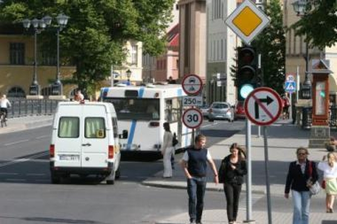 Pokyčiai: miesto autobusus ir maršrutinius taksi ketinama sujungti į vieną trinklą.