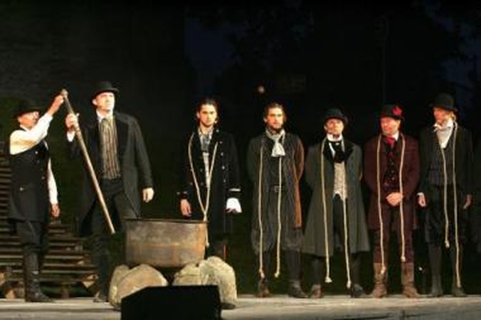 Nuomonės: daugumai susirinkusiųjų spektaklis paliko neišdildomą įspūdį, tačiau buvo kauniečių, kuriems drama pasirodė sunkiai suprantama.