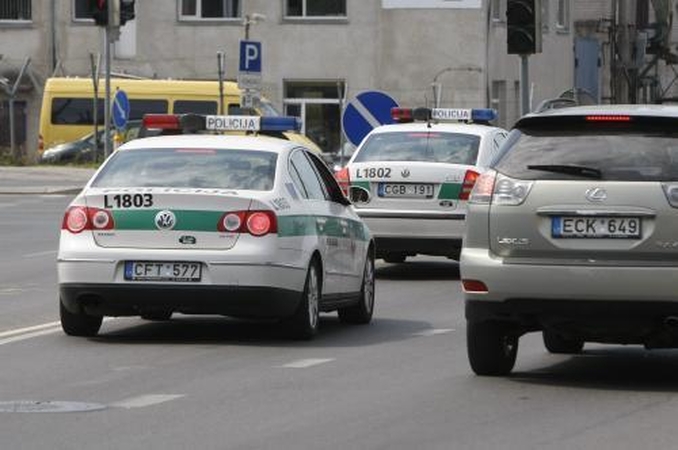 Pareigūnai mokė vairuotojus drausmės