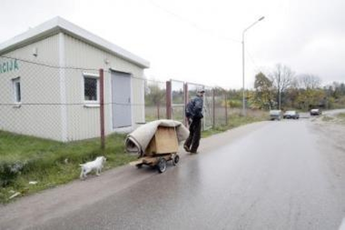 Neapsisprendžia: Vilniaus valdžia dar svarsto, ar leisti policijos namelį paversti kebabine.