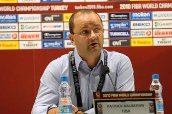 Mįslė: FIBA generalinis sekretorius P.Baumannas stebisi neišsenkamais Lietuvos krepšinio šaltiniais.