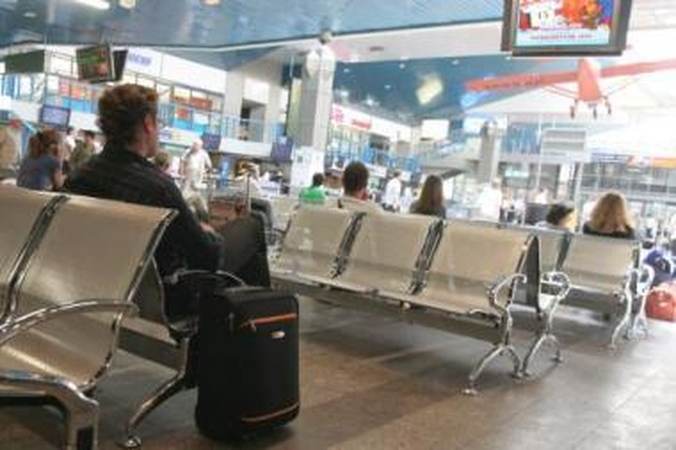 Laukimas: vakar pavakare nebuvo informacijos, ar vyks šiandien numatyti "Star1 Airlines" skrydžiai į Milaną ir Londoną.