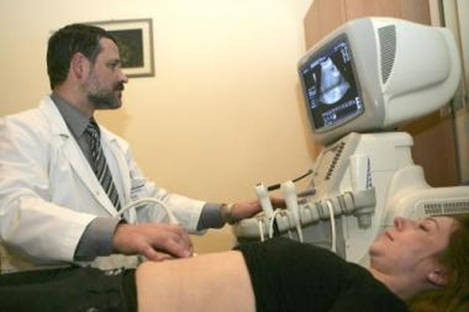 Profesionalas: medicinos mokslų daktaras R.Uktveris yra diagnozavęs daugybę paslėptų patologijų ankstyvose stadijose.