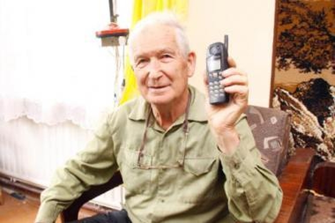 Ar senjoras gali tikėtis naujo telefono?