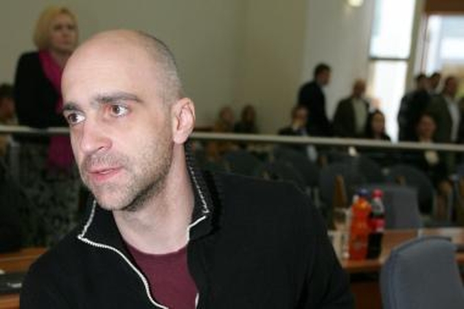 Taryboje – it pelė po šluota