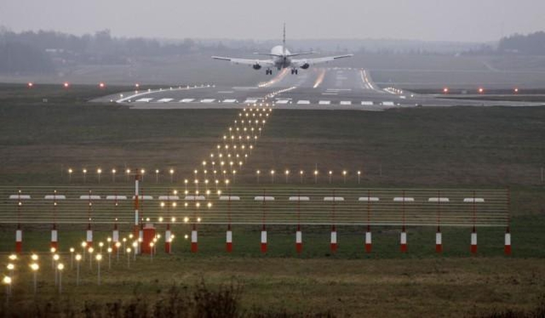 Vilniaus lėktuvai                kils liepą  