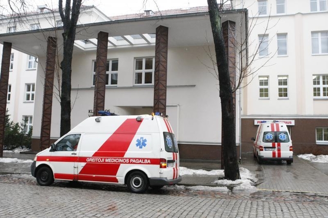 Į ligoninę atveja ir panika dėl mirtinų komplikacijų