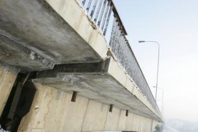 Tilto avarija išgąsdino miestą