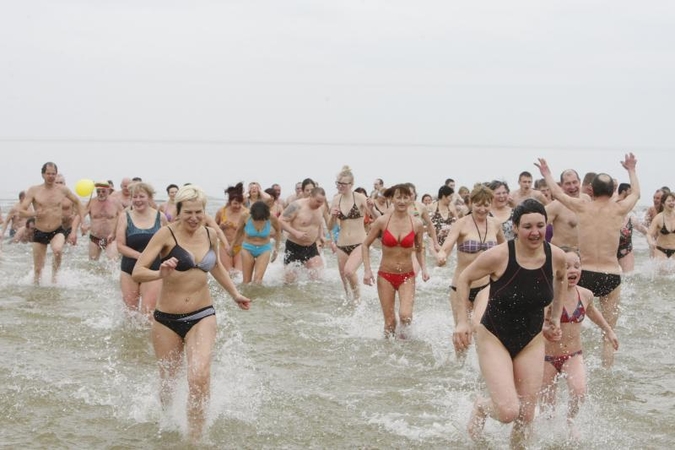 Ledinėje  jūroje   gydė kūnus ir sielas (foto)