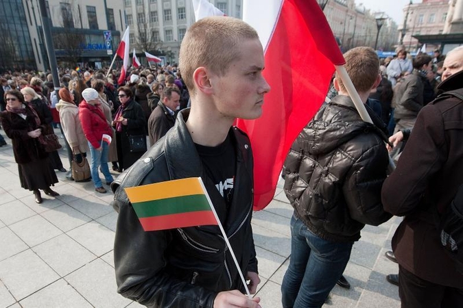 Nauja valdžia bandys tirpdyti Lietuvos ir Lenkijos santykių įšalą