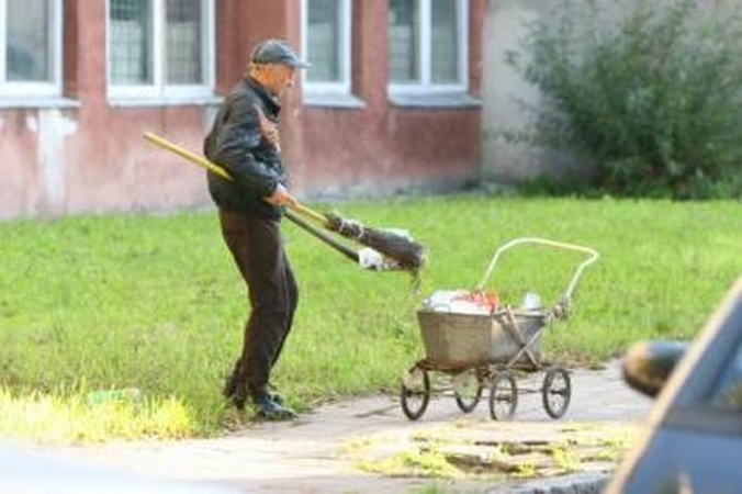 Derėsis dėl kiemų valymo