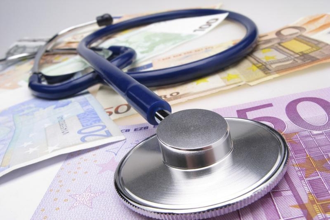 Priemokos  už gydymą: bausti nebus ką   